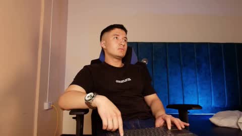 ethanconnor_ online show from 10.07.25