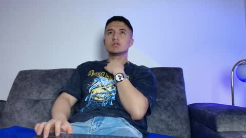 ethanconnor_ online show from 10.08.25