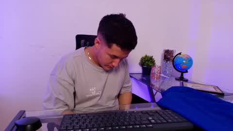 ethanconnor_ online show from 01.14.26