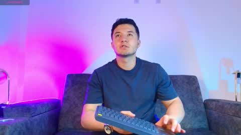 ethanconnor_ online show from 03.03.26