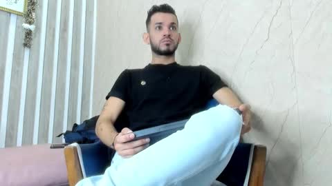 Snapshot of ethangrey_ chatting on 11.26.25 Ethan Grey online show from 11.26.25