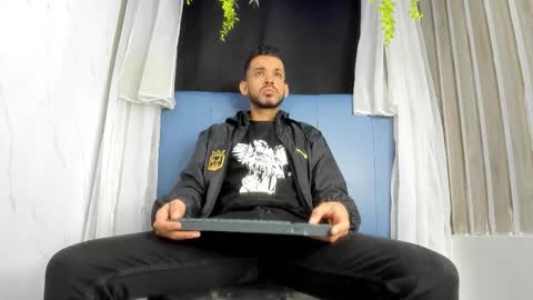 Snapshot of ethangrey_ chatting on 01.10.26 Ethan Grey online show from 01.10.26