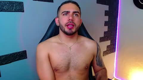 Snapshot of ethanhairy chatting on 06.29.26 Ethan online show from 06.29.26