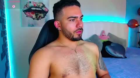 Snapshot of ethanhairy chatting on 07.15.26 Ethan online show from 07.15.26
