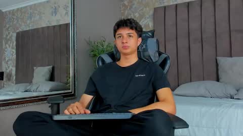 ethanlowell online show from 09.24.25