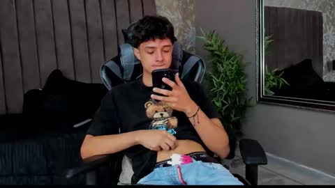 ethanlowell online show from 10.05.25