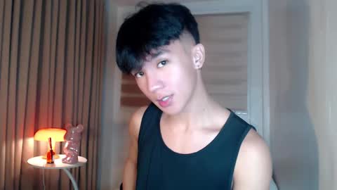 Snapshot of etherealboytoy4hire chatting on 04.17.26 Rey online show from 04.17.26