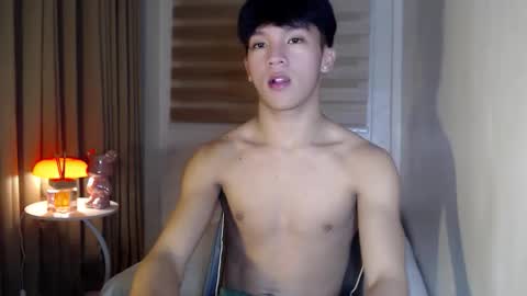 Snapshot of etherealboytoy4hire chatting on 05.02.26 Rey online show from 05.02.26