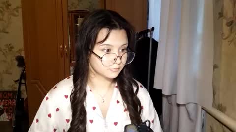 Snapshot of eugeniecarrubba chatting on 05.22.26 Lily 1st day online show from 05.22.26