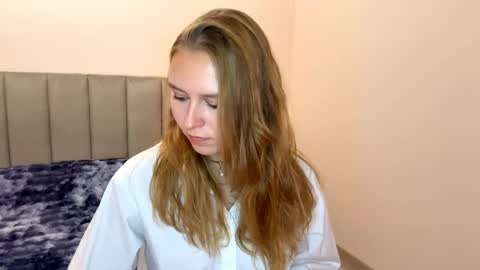 Snapshot of eugenierickel chatting on 05.05.26 Alice online show from 05.05.26