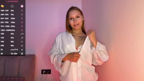 Snapshot of eugenierickel chatting on 05.30.26 Alice online show from 05.30.26