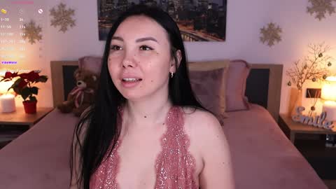 Snapshot of eva__si chatting on 12.20.24 Eva online show from 12.20.24