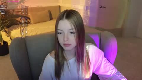Snapshot of eva__thompson chatting on 07.30.26 Eva online show from 07.30.26