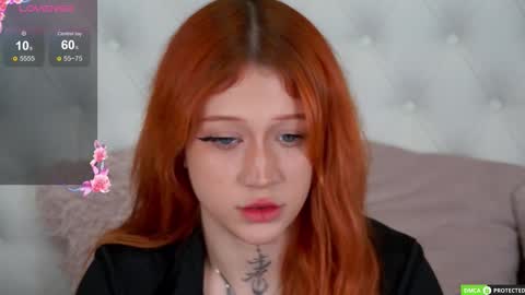 Snapshot of eva_cramer chatting on 10.08.25 Eva Cramer online show from 10.08.25