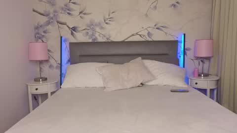 Eva online show from 04.11.26