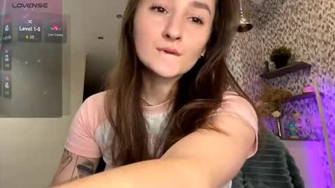 Eva  online show from 10.24.25