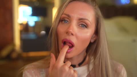 Eva online show from 12.05.25