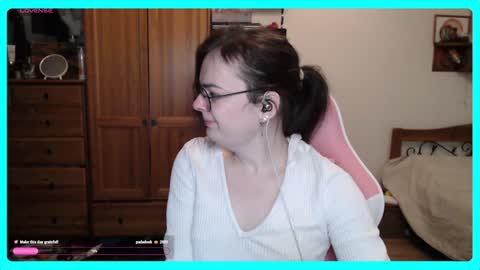 Snapshot of eva_katt chatting on 02.08.25 Gamer Katt online show from 02.08.25