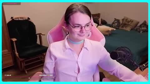 Snapshot of eva_katt chatting on 10.18.25 Gamer Katt online show from 10.18.25