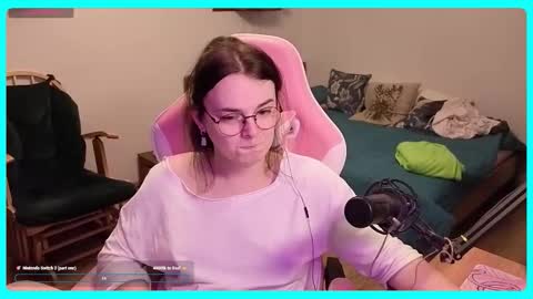 Snapshot of eva_katt chatting on 10.30.25 Gamer Katt online show from 10.30.25