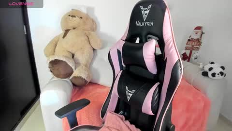 Eva   online show from 12.06.24