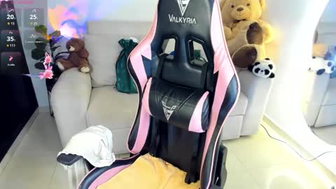 Eva   online show from 10.17.25