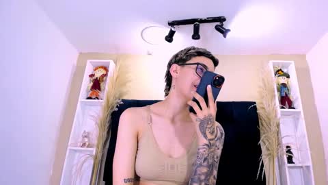 Snapshot of eva_monwalker chatting on 02.11.26 Eva cute online show from 02.11.26