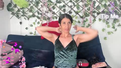 Eva  online show from 12.19.25