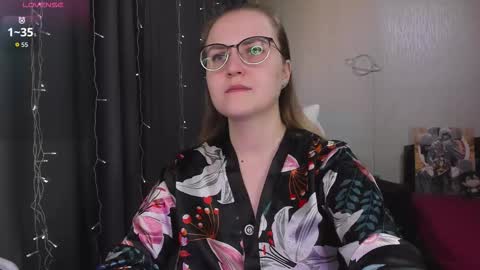 Snapshot of eva_orchid chatting on 02.18.26 Eva online show from 02.18.26