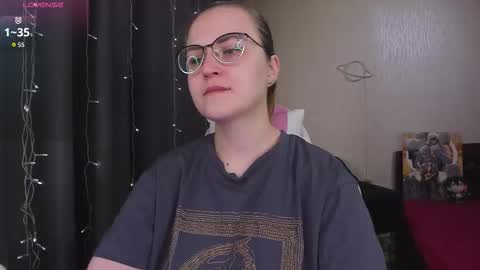 Snapshot of eva_orchid chatting on 02.19.26 Eva online show from 02.19.26