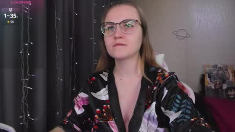 Snapshot of eva_orchid chatting on 02.28.26 Eva online show from 02.28.26