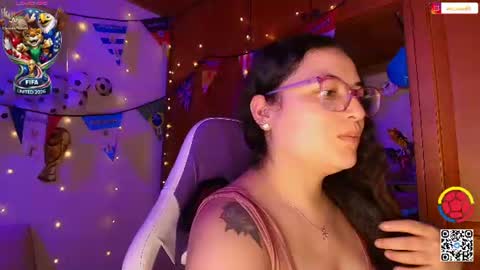 Snapshot of eva_rosse69 chatting on 06.22.26 Eva online show from 06.22.26