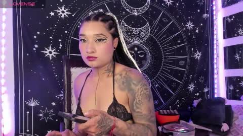 Snapshot of eva_sanderslee chatting on 09.23.25 Eva online show from 09.23.25