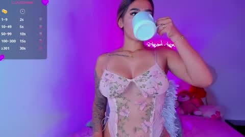 Snapshot of eva_shinee_ chatting on 02.11.25 Eva Shinee online show from 02.11.25