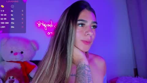 Snapshot of eva_shinee_ chatting on 09.10.25 Eva Shinee online show from 09.10.25