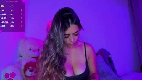 Snapshot of eva_shinee_ chatting on 10.09.25 Eva Shinee online show from 10.09.25