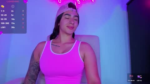 Snapshot of eva_shinee_ chatting on 11.28.25 Eva Shinee online show from 11.28.25