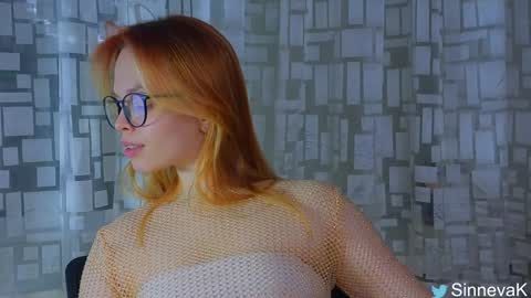 Snapshot of eva_sinn chatting on 02.04.25 Hi there i am Eva and i wish create a nice community with you so join my Ticket Show for more pleasure online show from 02.04.25