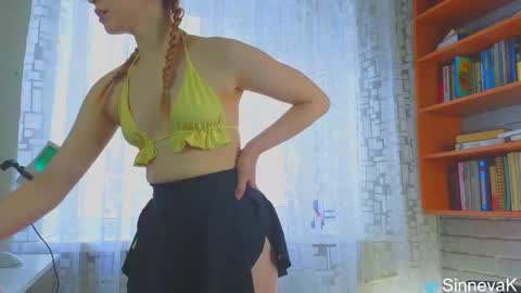 Snapshot of eva_sinn chatting on 03.01.25 Hi there i am Eva and i wish create a nice community with you so join my Ticket Show for more pleasure online show from 03.01.25