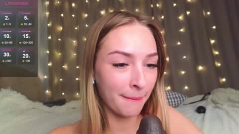 Snapshot of eva_vex chatting on 12.29.24 Hello Im Eva online show from 12.29.24