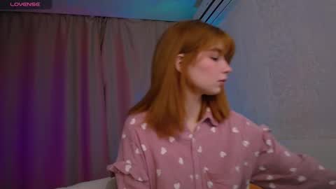 Snapshot of evaa_moonn_ chatting on 02.14.26 Eva online show from 02.14.26