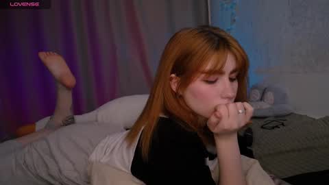 Snapshot of evaa_moonn_ chatting on 02.25.26 Eva online show from 02.25.26