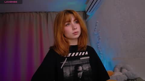 Snapshot of evaa_moonn_ chatting on 03.02.26 Eva online show from 03.02.26