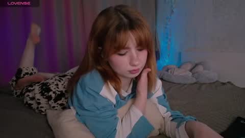 Snapshot of evaa_moonn_ chatting on 06.13.26 Eva online show from 06.13.26