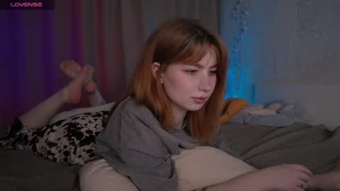 Snapshot of evaa_moonn_ chatting on 06.18.26 Eva online show from 06.18.26