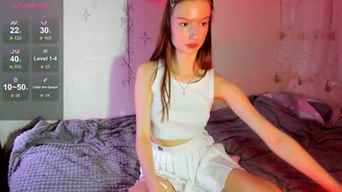 Hi Im Eva - welcome to my room online show from 12.01.25