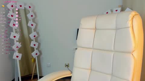 Eva  online show from 02.23.25