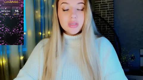 Eva  online show from 11.21.25