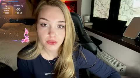 Snapshot of evacarter1 chatting on 03.26.26 evacarter1 online show from 03.26.26