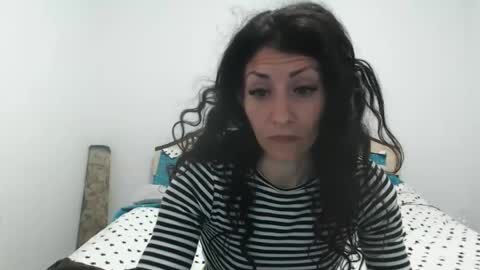 Snapshot of evacrisxxx chatting on 05.12.26 hornycrissyyourlove online show from 05.12.26